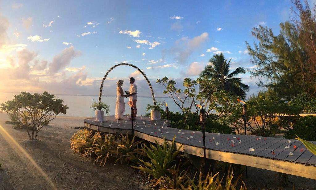 Aitutaki Escape Hotel Arutanga Exterior photo