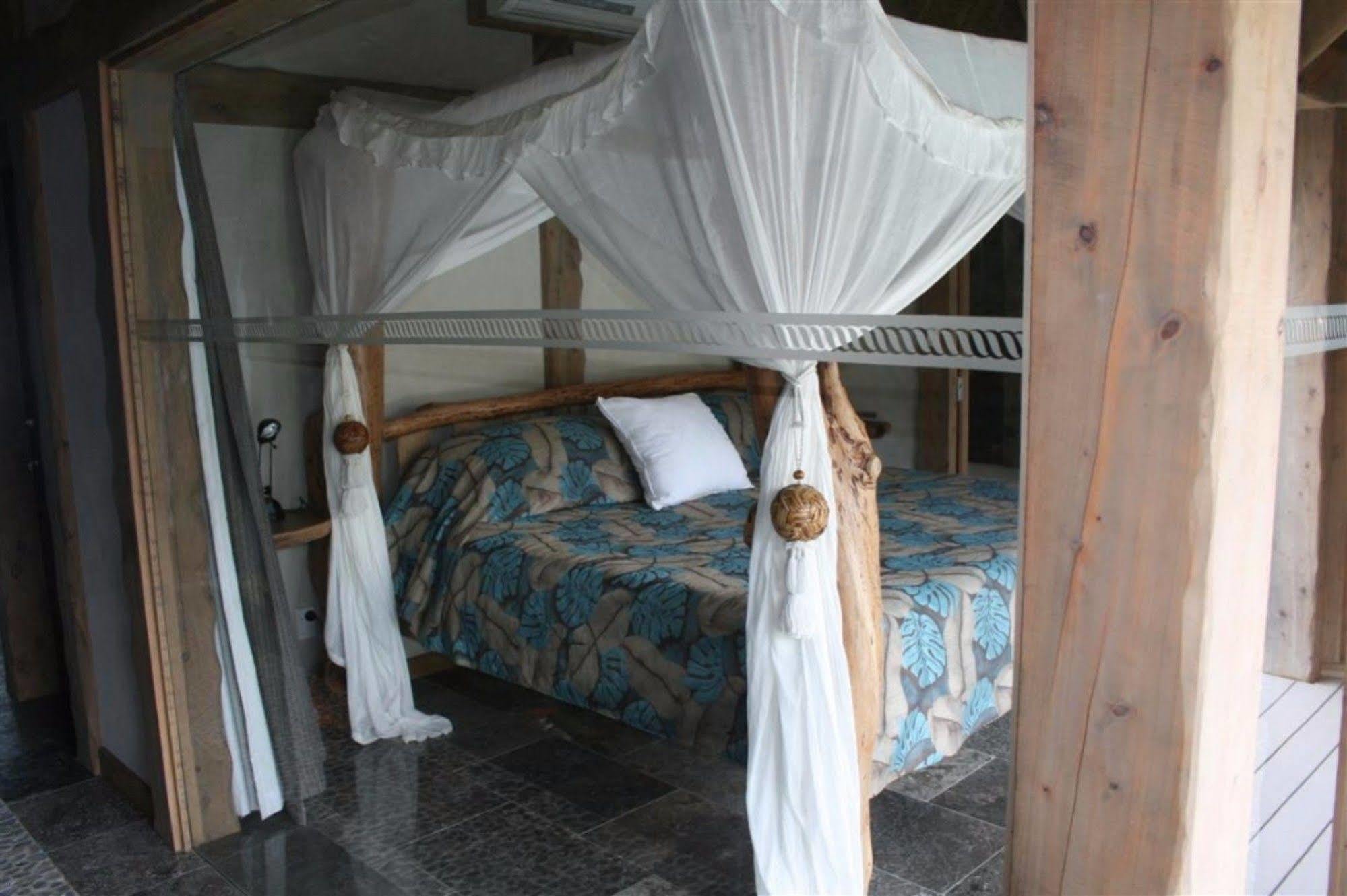 Aitutaki Escape Hotel Arutanga Exterior photo